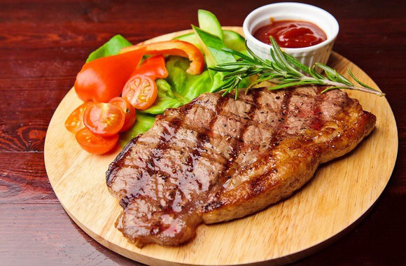 Как правильно жарить мясо: готовим вкусный стейк 