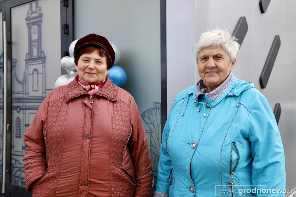 евгения и тамара.JPG