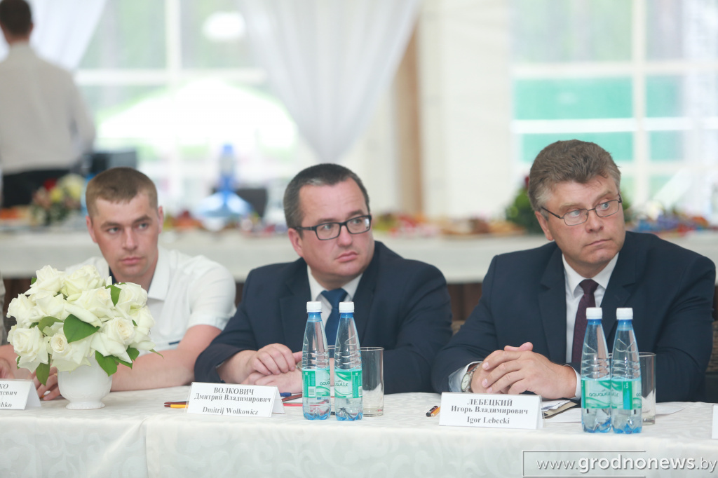 0W1A3794-06-06-19-04-15.JPG