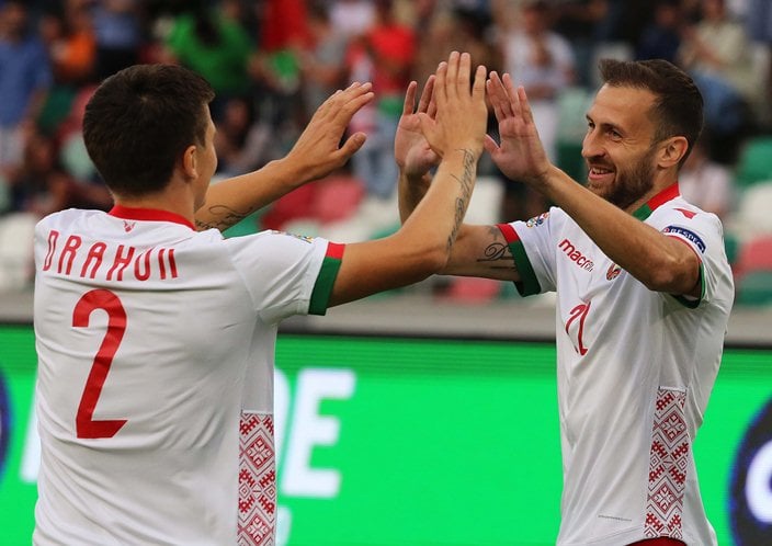 dXUydbQacu0.jpg