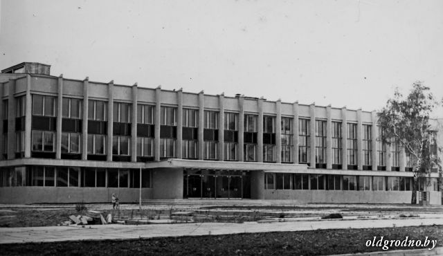 dvorec_kultury_himikov_70_e_gg.jpg