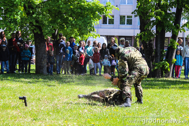 таможня выступ (3).jpg