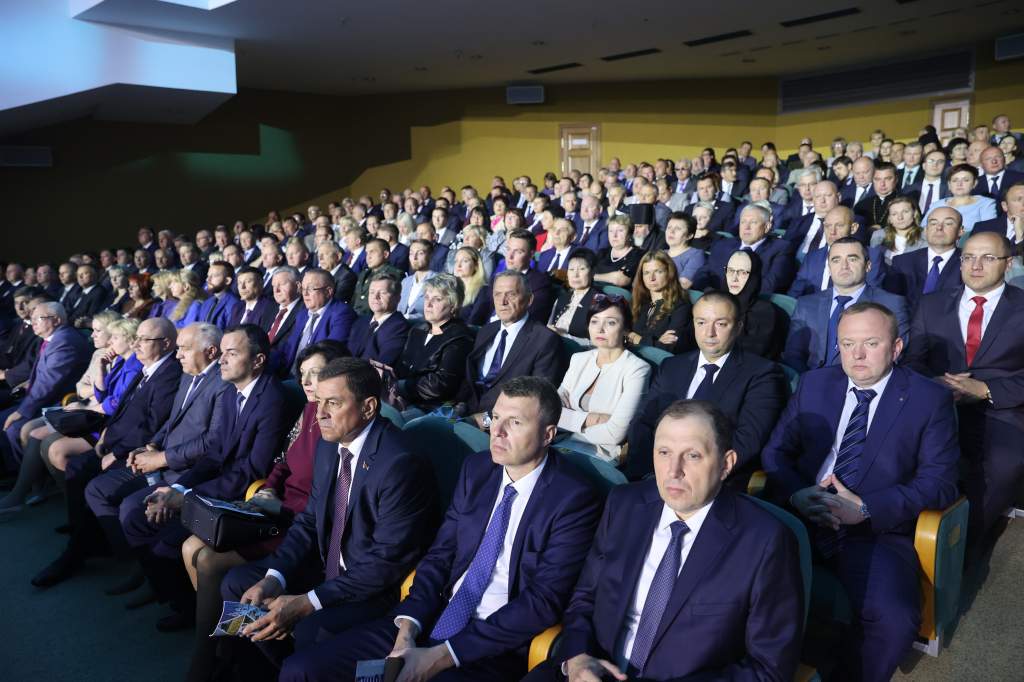 232888-11.JPG
