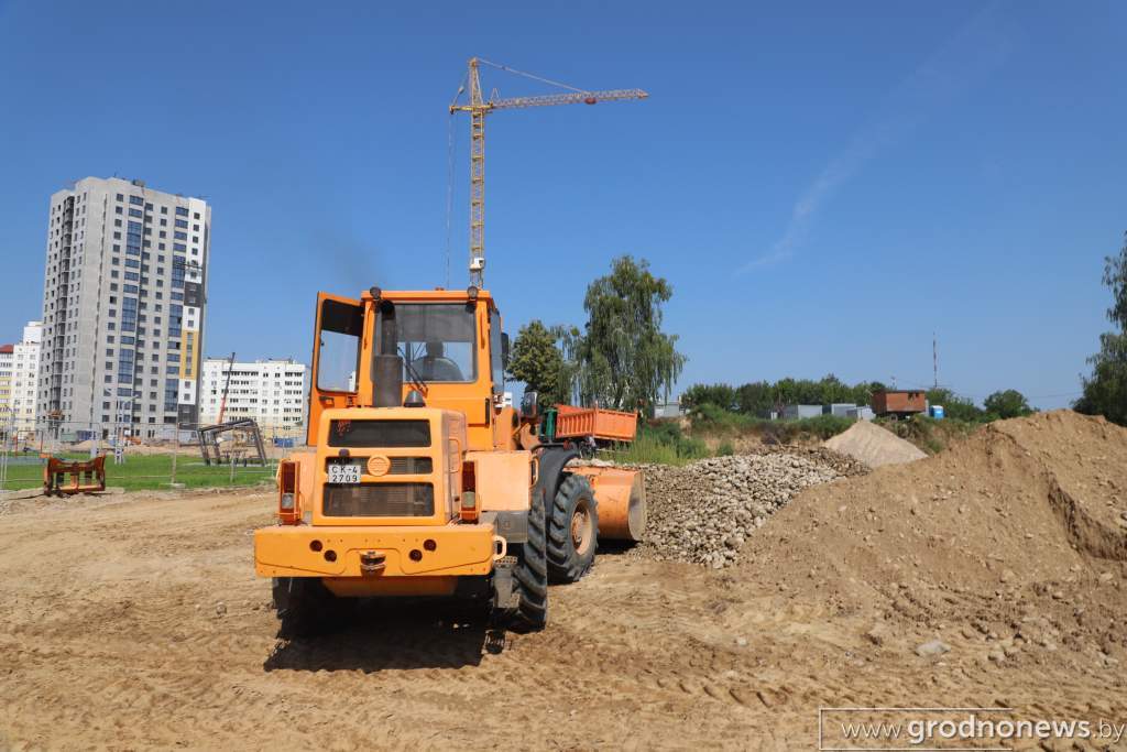 стройка микрорайон Весенний 4.JPG