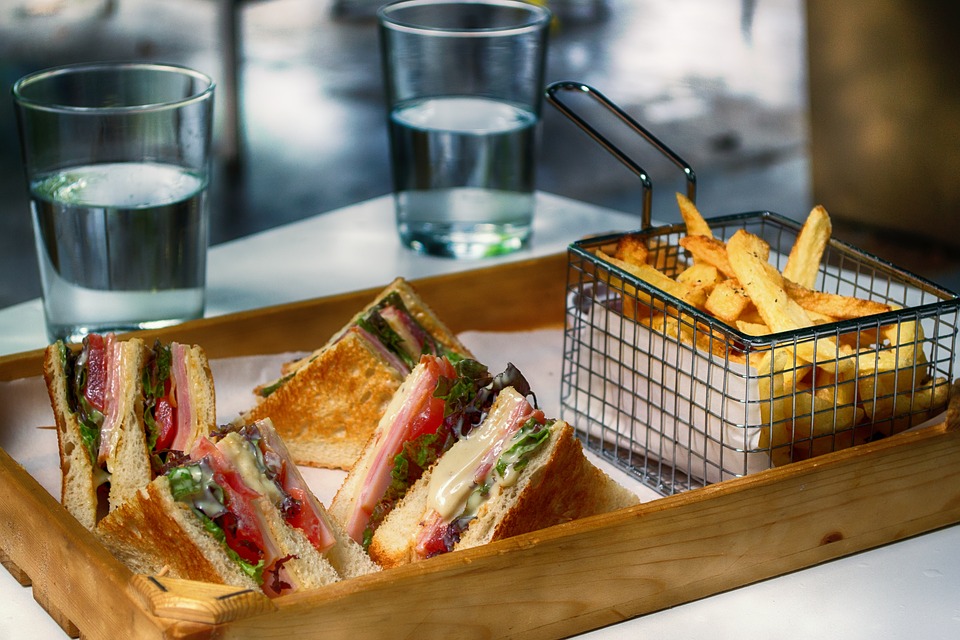 club-sandwich-3538455_960_720.jpg