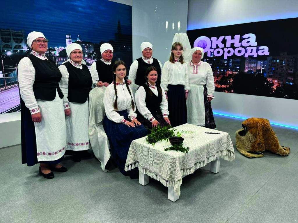 Фальклорны калектыў «Кужэліца».jpg