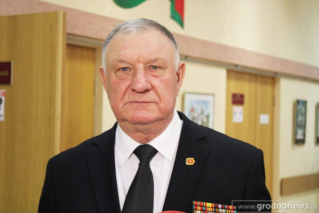 тустов.JPG