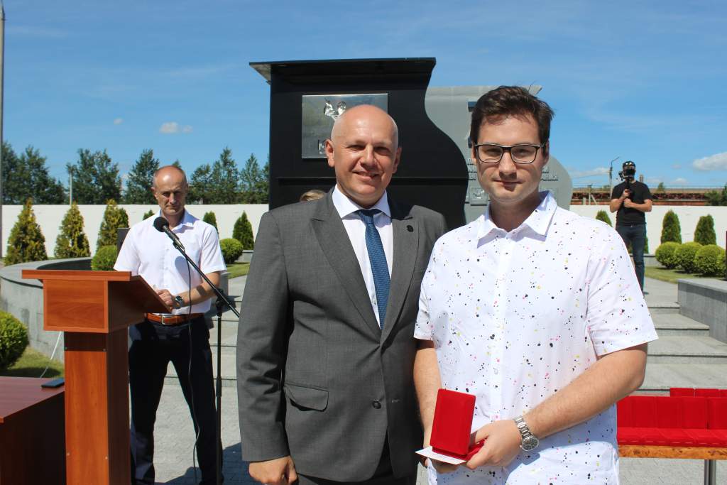 кирилл сорокин_конус (7) с директором.JPG