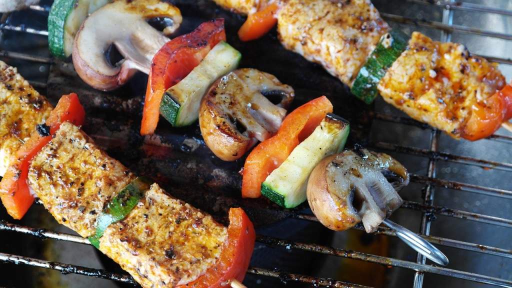 meat-skewer-1440105_1280.jpg
