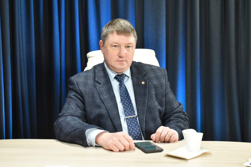 Беляев в ток-шоу Будни09-14-04-2022.JPG
