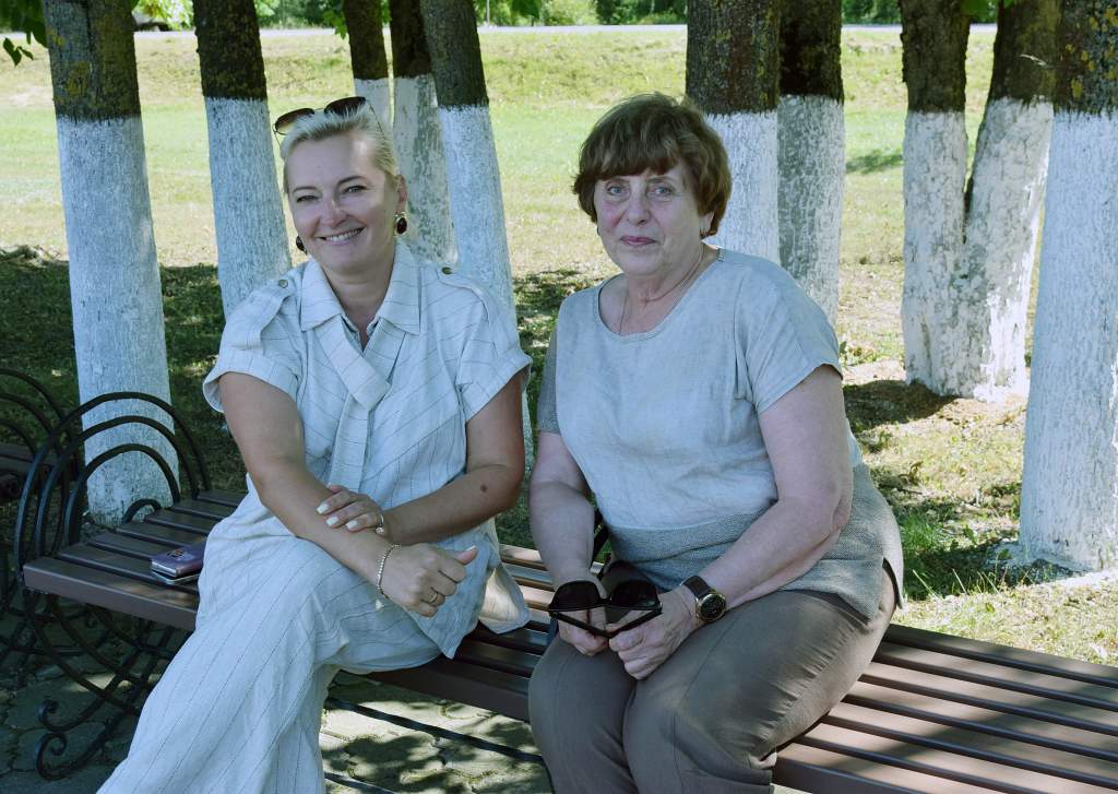 елена чернущик и наталья волчек.JPG