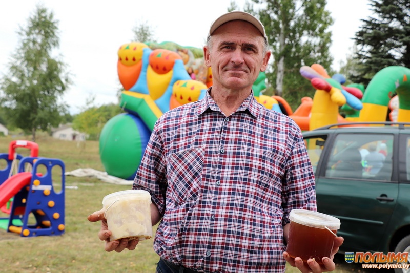 5d4ee75f48964_Medovyy-fest_Cirin_Myadovy-fest_Cyryn_Med_Pchely-28.jpg
