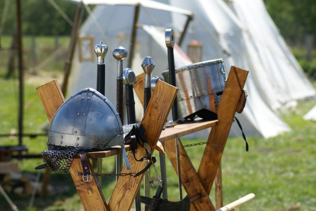 knight-602106_1920.jpg