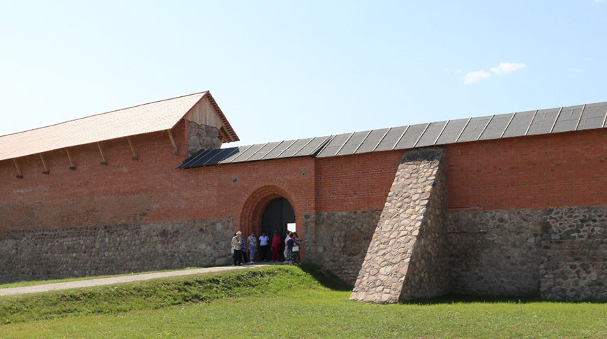 кревский замок.jpg