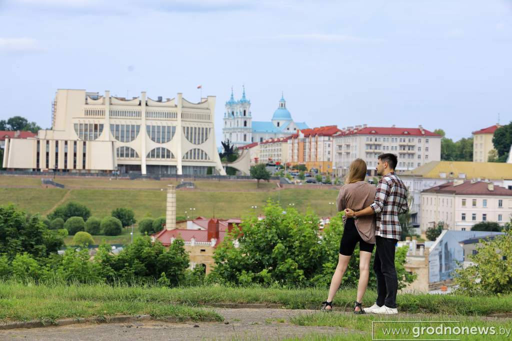 Сквер Дарвина.jpg