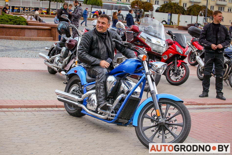 moto-close-2019-09.jpg