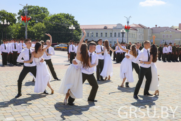 IMG_2013-2-3beac38334.jpg