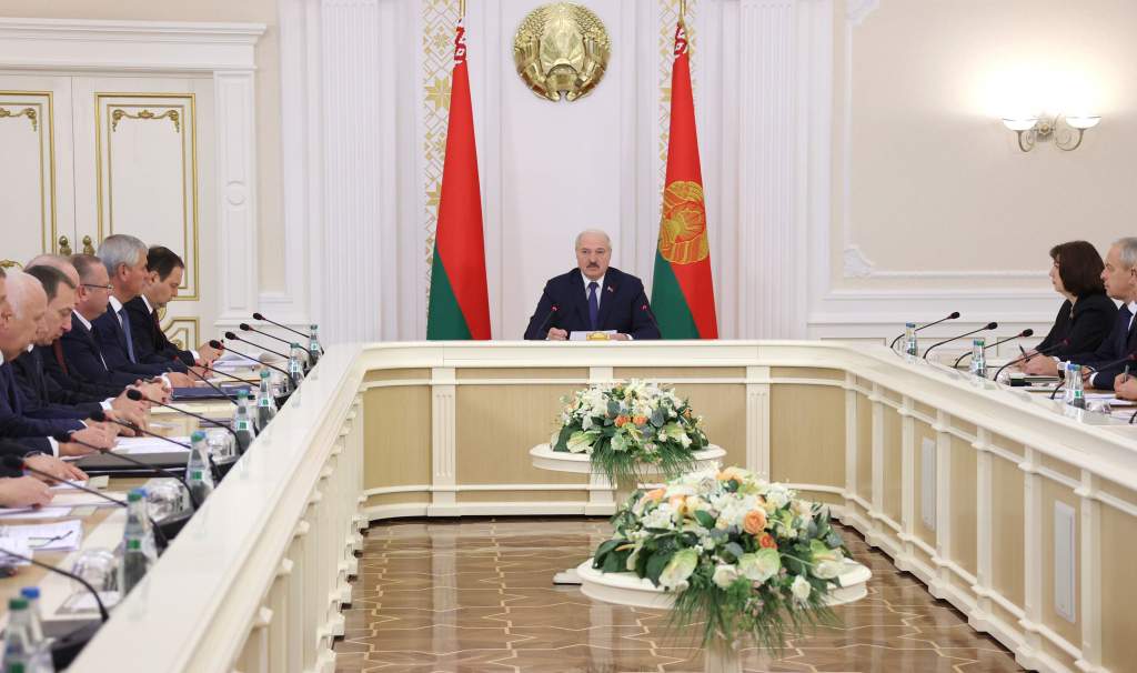 237951-09.jpg