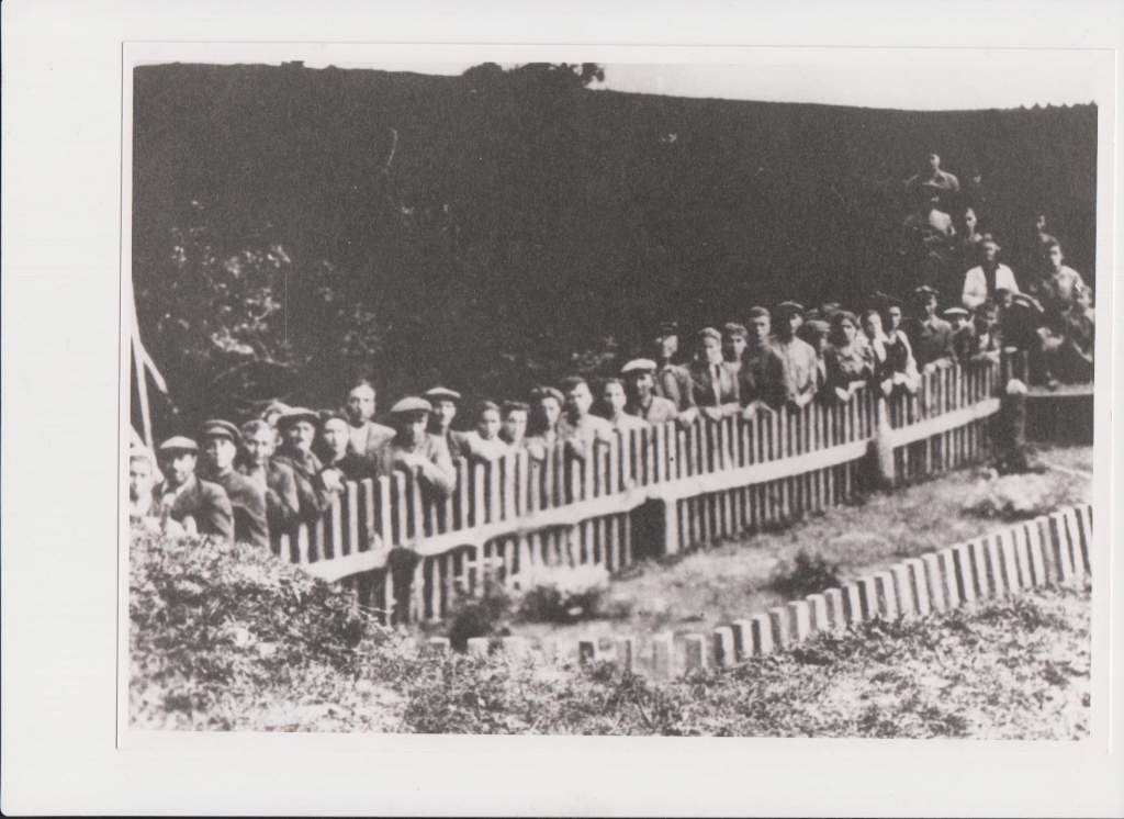 Место расстрела на Литовке. Фото 1945 г..jpg