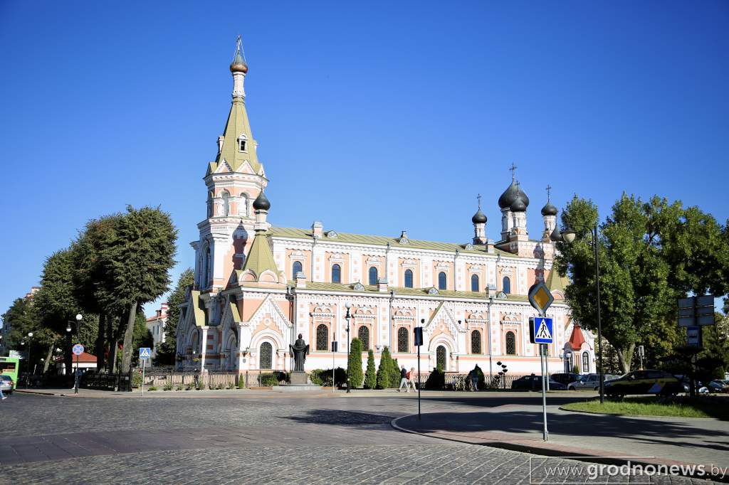 10. Улица ожешко, вид на собор 2022.jpeg
