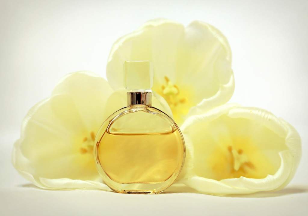 perfume-2134049_1920.jpg