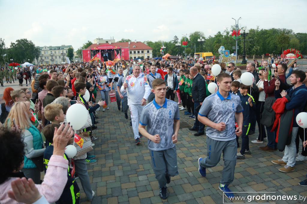 a54dac5ef180ad4d202bd9e78fcba603.jpg