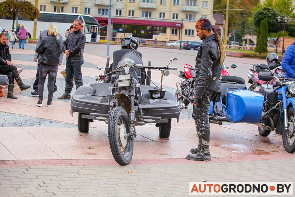 moto-close-2019-08.jpg