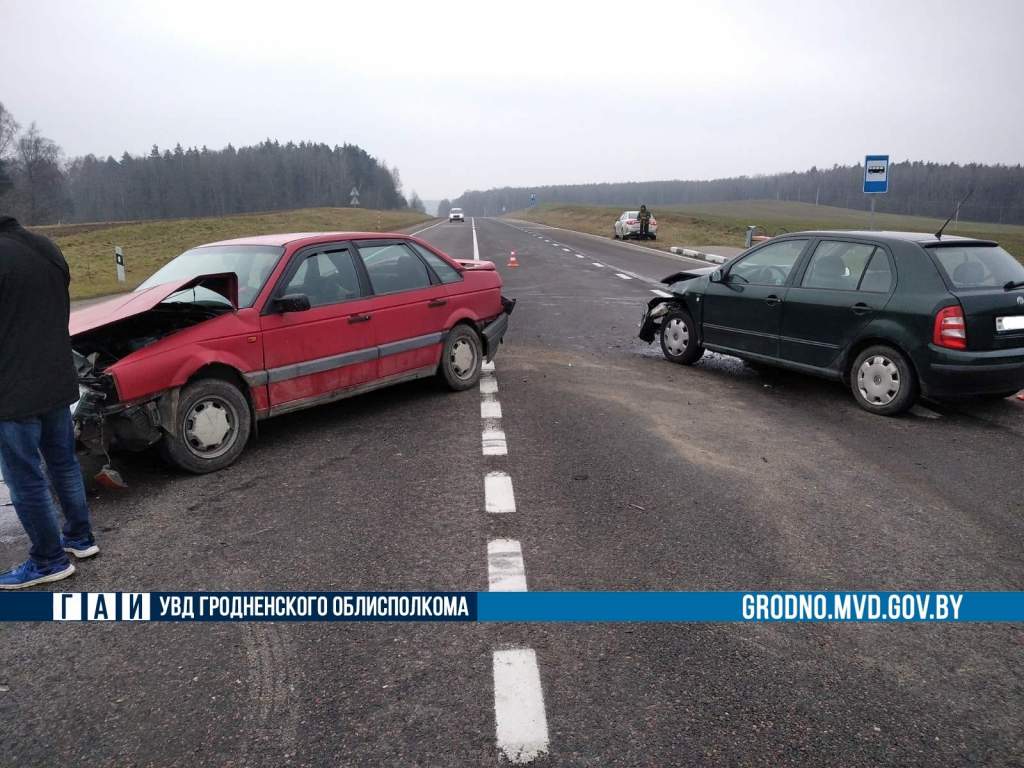 e24CwBAza3Y.jpg