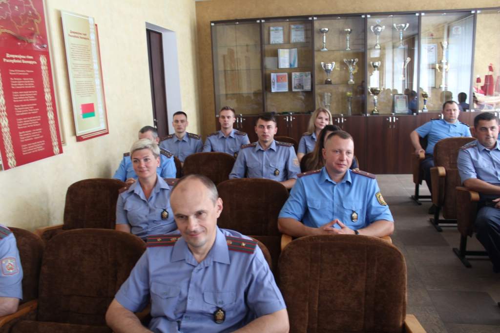 kqvyfWDFp1c.jpg