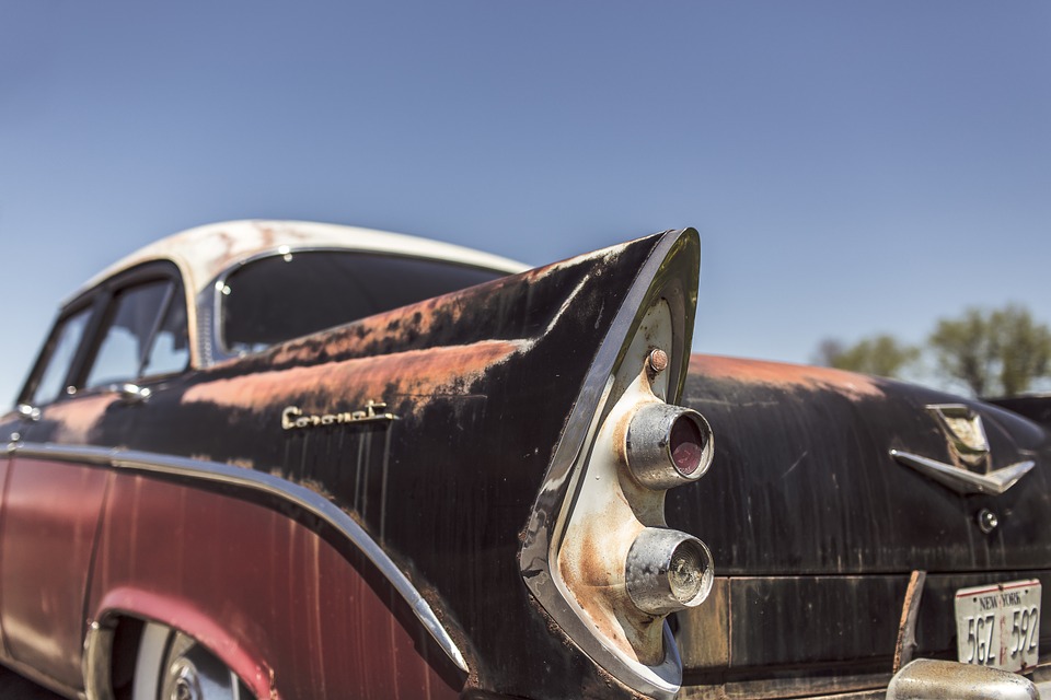 classic-car-362176_960_720.jpg
