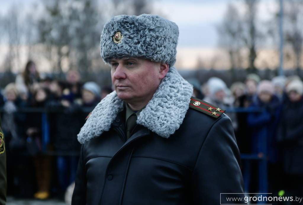 Белый.JPG