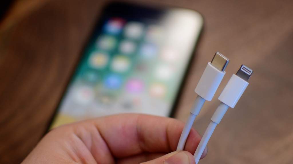 USB-C-Lightning-Cable.jpg