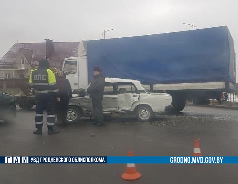 nnVCxilMoj0.jpg
