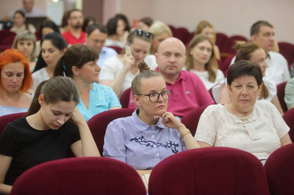241163-04.jpg
