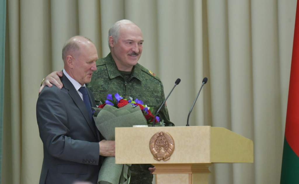 233110-10.jpg