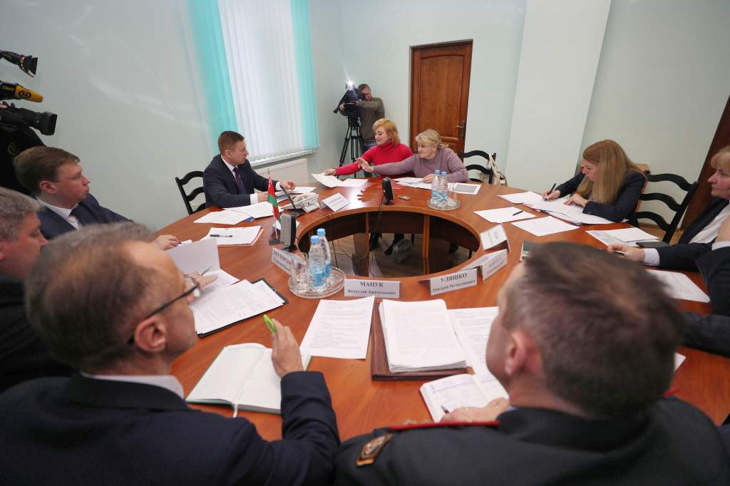 230749-16.JPG