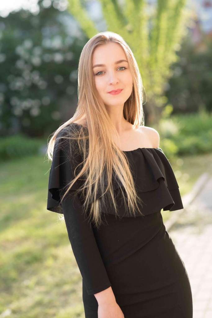 вероника басинская.jpg