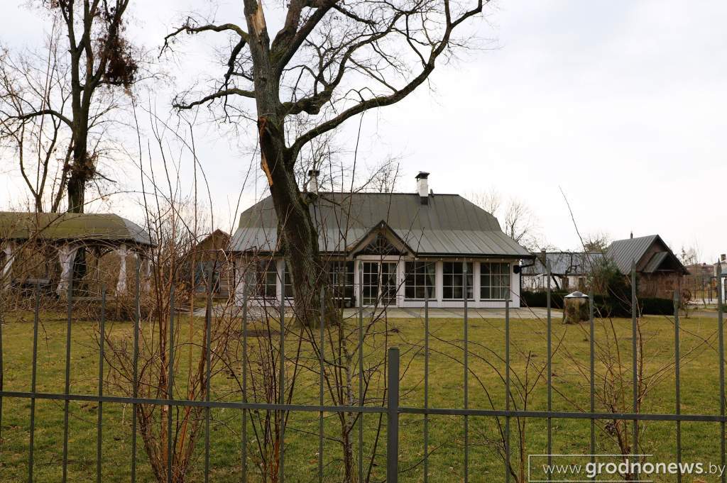 современная усадьба Щорсы.JPG