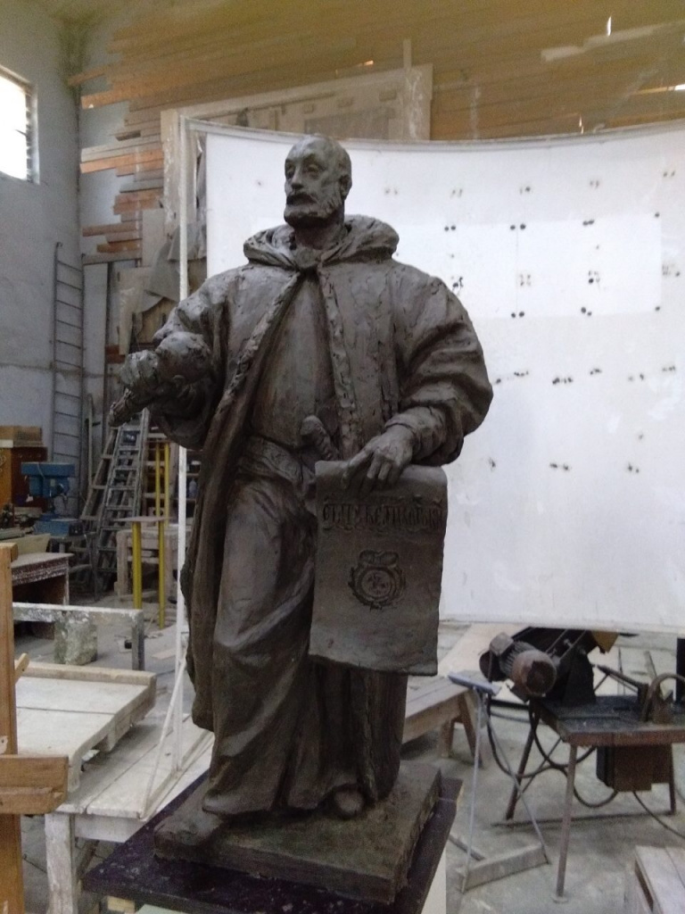 памятник Льву Сапеге 1.JPG