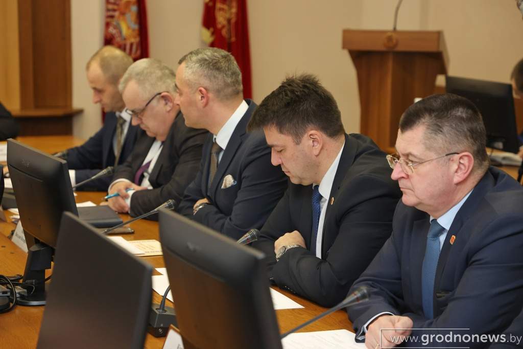 CR6_8119.JPG