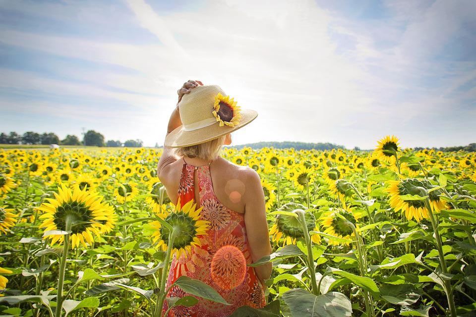 woman-3640935_960_720.jpg