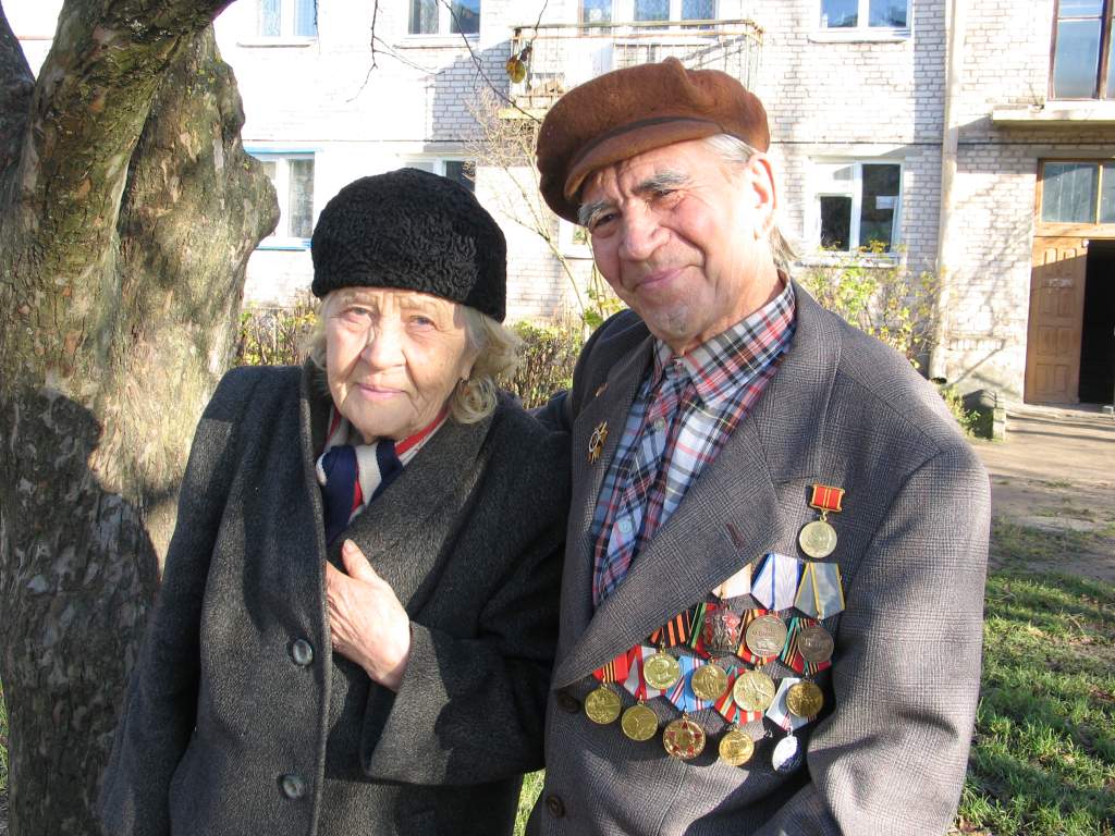 Тельцов с супругой_2004 год (10).jpg