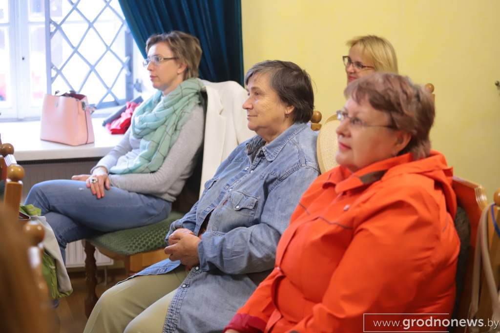 2020-07-08 20.00.02.JPG