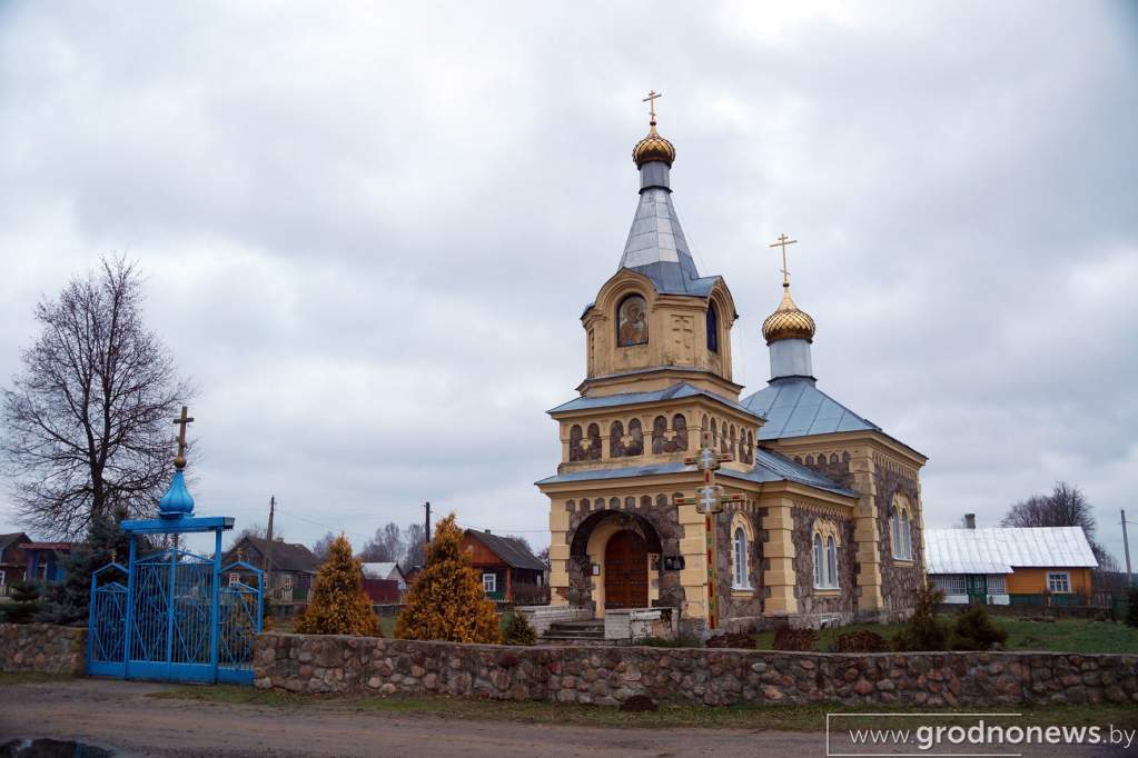 Докудово_церковь.JPG