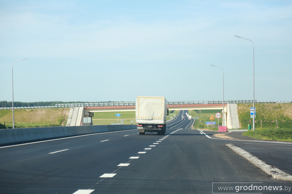 0W1A5537-10-06-19-06-20.JPG