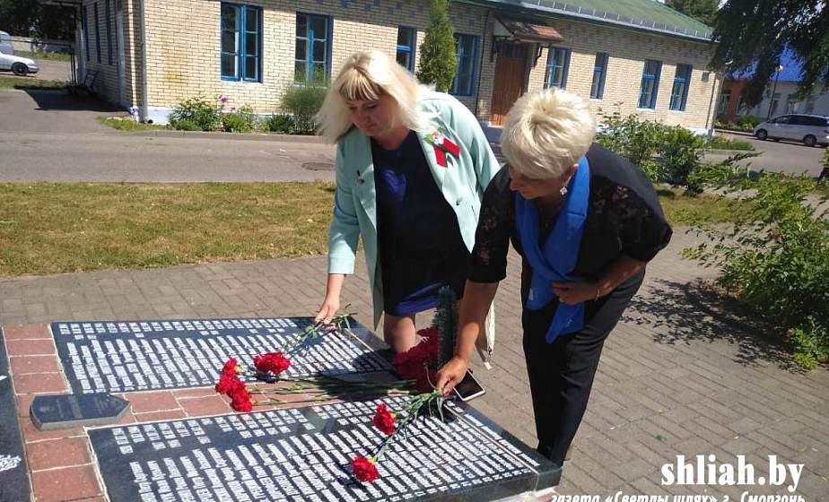 В Сморгони прошла акция «Беларусь помнит. Помним каждого»