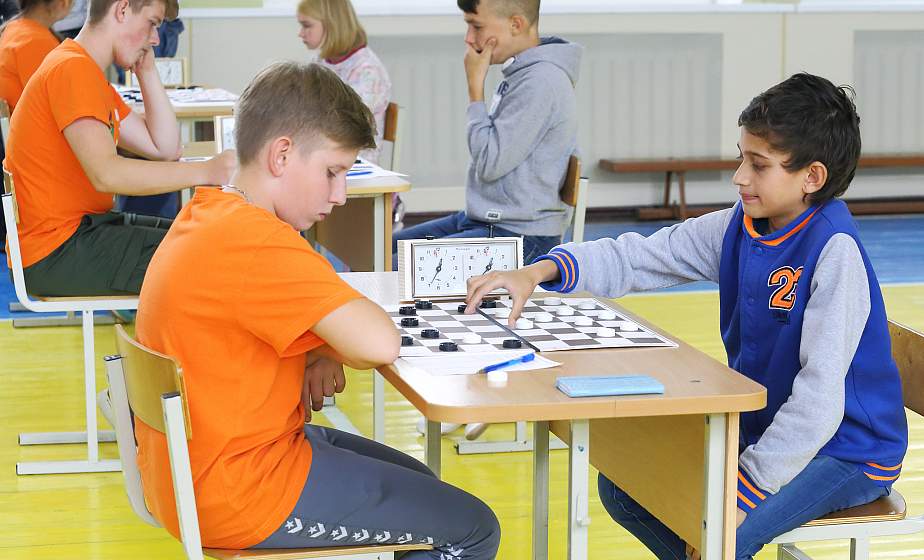 В Гродно проходит международный турнир по шашкам-64, приуроченный к 100-летию образования органов госконтроля и 25-летию Комитета государственного контроля Беларуси