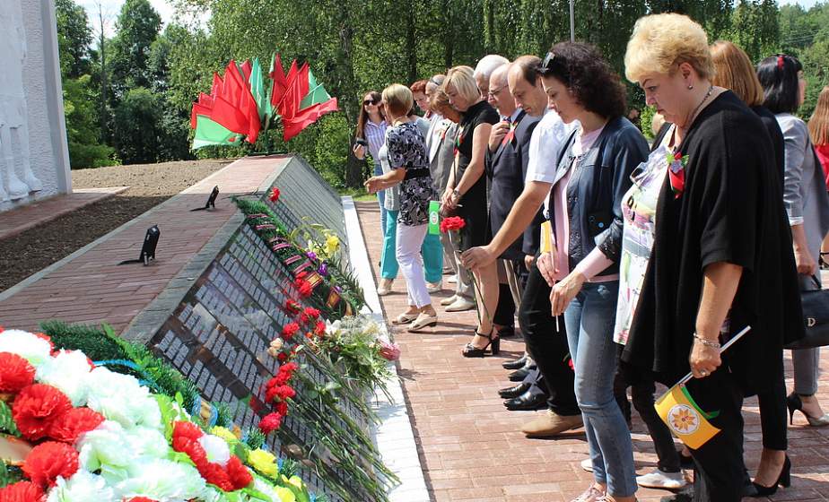  В Мостовском районе после реконструкции открылся мемориальный комплекс «Шимки»