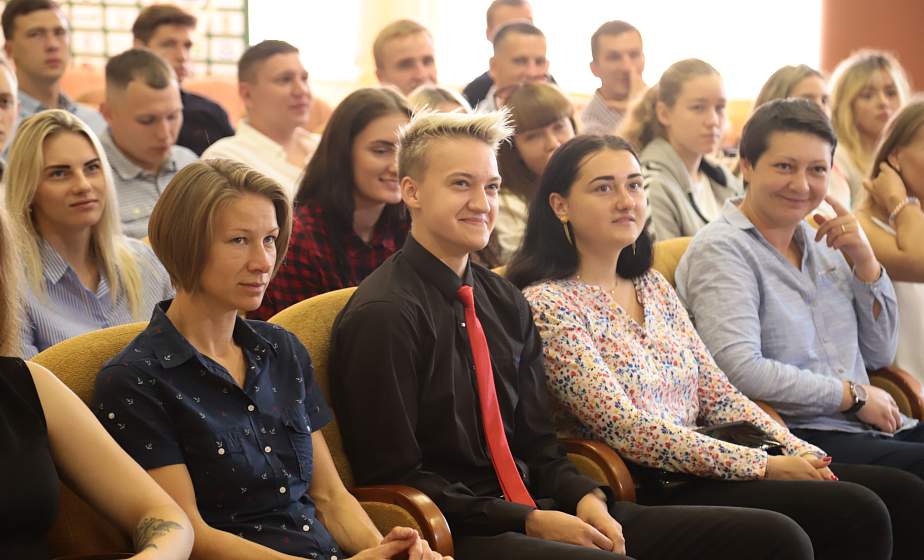В Гродно чествовали бронзовых призеров чемпионата Республики Беларусь по гандболу – команды «Городничанка» и «Кронон»