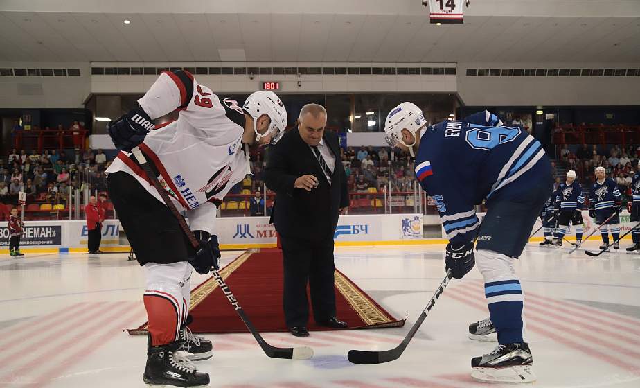 Триллер на льду: как стартовал хоккейный турнир памяти Дубко